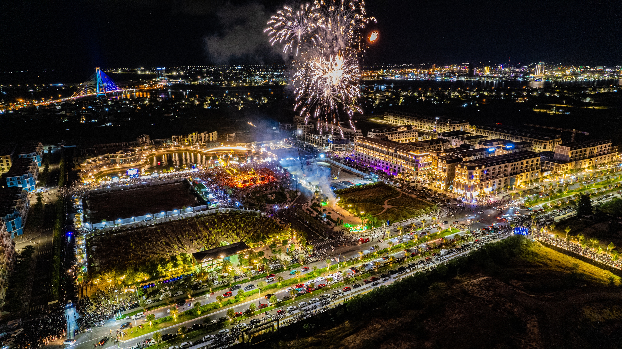 Tiềm năng du lịch biển Đồng Hới: Chiếc hộp Pandora chờ ngày khai mở